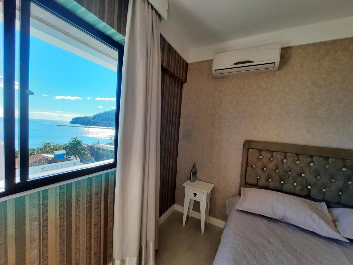 3 Suites Linda Vista Da Orla De Bc A 50M Da Praia - Somente Familiares Balneário Camboriú Eksteriør bilde