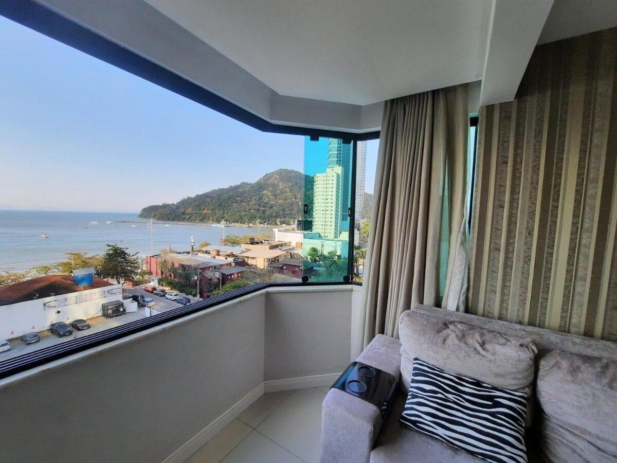 3 Suites Linda Vista Da Orla De Bc A 50M Da Praia - Somente Familiares Balneário Camboriú Eksteriør bilde