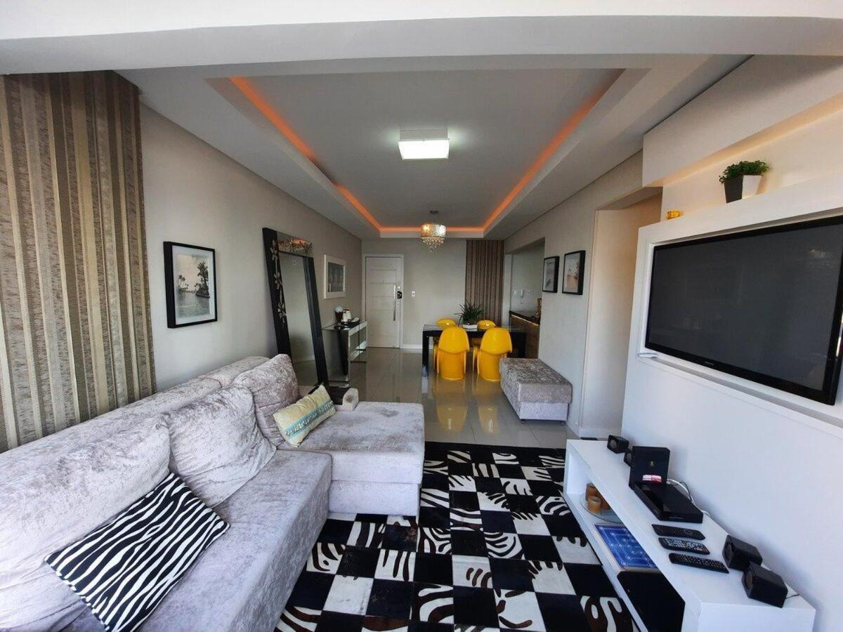 3 Suites Linda Vista Da Orla De Bc A 50M Da Praia - Somente Familiares Balneário Camboriú Eksteriør bilde